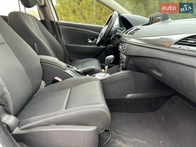 Белый Рено Меган, объемом двигателя 1.46 л и пробегом 302 тыс. км за 5950 $, фото 49 на Automoto.ua