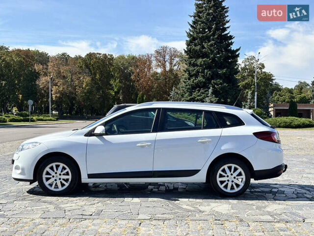 Белый Рено Меган, объемом двигателя 1.6 л и пробегом 259 тыс. км за 7700 $, фото 9 на Automoto.ua
