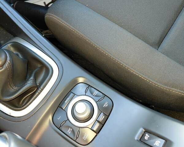 Белый Рено Меган, объемом двигателя 1.6 л и пробегом 234 тыс. км за 6700 $, фото 28 на Automoto.ua