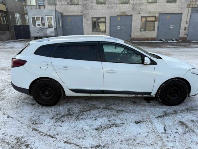 Белый Рено Меган, объемом двигателя 1.5 л и пробегом 250 тыс. км за 5900 $, фото 13 на Automoto.ua