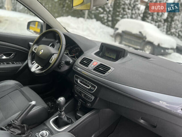 Білий Рено Меган, об'ємом двигуна 1.9 л та пробігом 240 тис. км за 7950 $, фото 15 на Automoto.ua