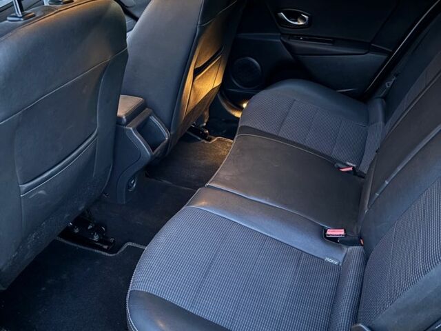 Белый Рено Меган, объемом двигателя 1.5 л и пробегом 263 тыс. км за 6950 $, фото 10 на Automoto.ua