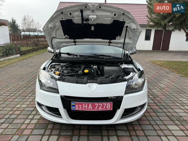 Белый Рено Меган, объемом двигателя 1.5 л и пробегом 201 тыс. км за 8750 $, фото 68 на Automoto.ua