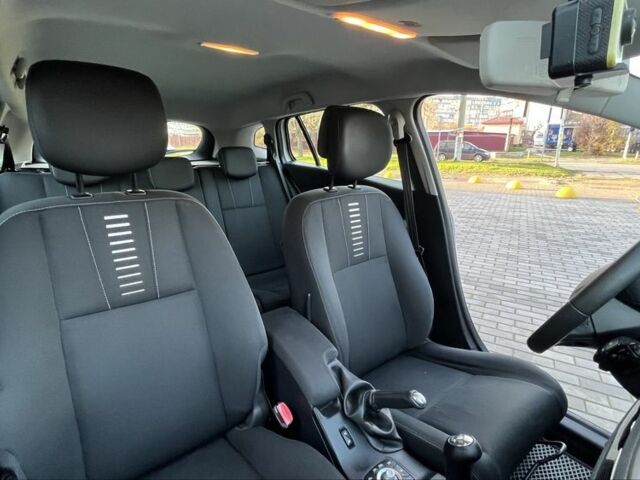 Белый Рено Меган, объемом двигателя 1.5 л и пробегом 250 тыс. км за 7700 $, фото 10 на Automoto.ua