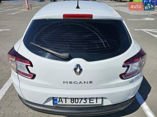 Білий Рено Меган, об'ємом двигуна 1.46 л та пробігом 231 тис. км за 7000 $, фото 26 на Automoto.ua