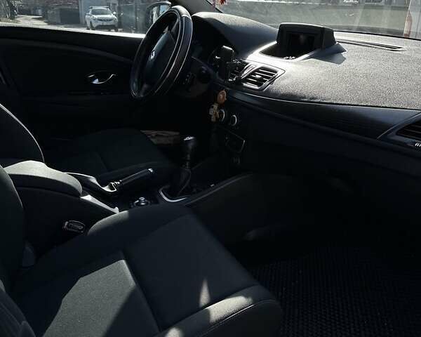 Білий Рено Меган, об'ємом двигуна 1.5 л та пробігом 292 тис. км за 5950 $, фото 9 на Automoto.ua