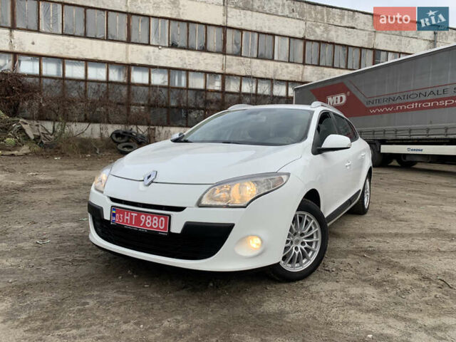 Белый Рено Меган, объемом двигателя 1.5 л и пробегом 221 тыс. км за 7200 $, фото 6 на Automoto.ua