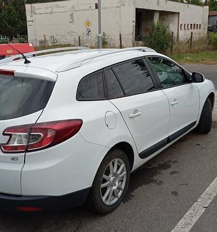 Білий Рено Меган, об'ємом двигуна 1.46 л та пробігом 267 тис. км за 6500 $, фото 5 на Automoto.ua