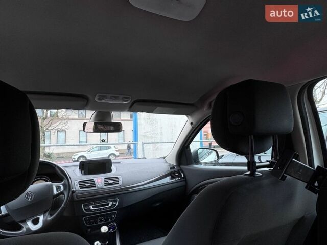 Белый Рено Меган, объемом двигателя 1.46 л и пробегом 265 тыс. км за 6500 $, фото 12 на Automoto.ua