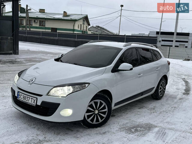 Белый Рено Меган, объемом двигателя 1.5 л и пробегом 280 тыс. км за 6900 $, фото 2 на Automoto.ua