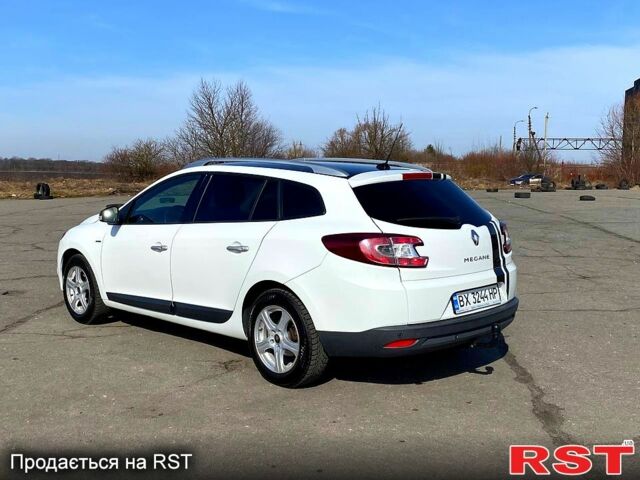 Белый Рено Меган, объемом двигателя 1.4 л и пробегом 217 тыс. км за 7000 $, фото 1 на Automoto.ua
