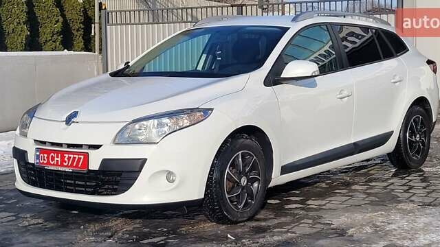 Білий Рено Меган, об'ємом двигуна 1.6 л та пробігом 200 тис. км за 8200 $, фото 7 на Automoto.ua