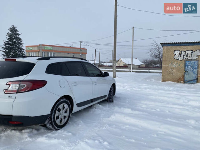 Белый Рено Меган, объемом двигателя 1.46 л и пробегом 253 тыс. км за 7500 $, фото 7 на Automoto.ua