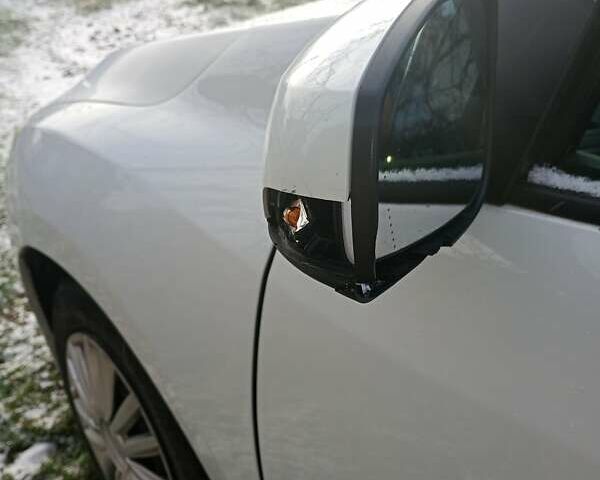 Білий Рено Меган, об'ємом двигуна 1.46 л та пробігом 300 тис. км за 6700 $, фото 11 на Automoto.ua