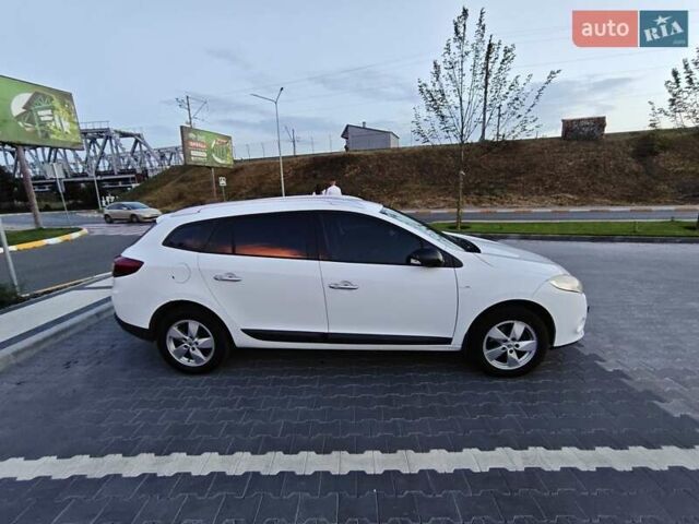 Белый Рено Меган, объемом двигателя 1.46 л и пробегом 360 тыс. км за 7000 $, фото 10 на Automoto.ua