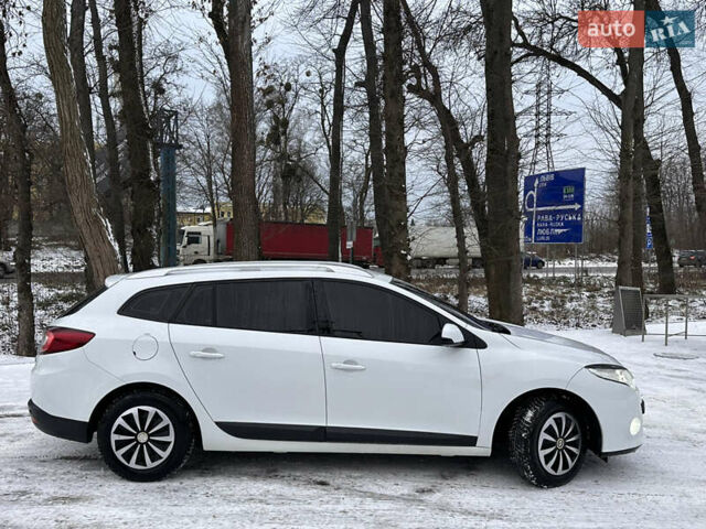 Белый Рено Меган, объемом двигателя 1.5 л и пробегом 280 тыс. км за 6900 $, фото 9 на Automoto.ua