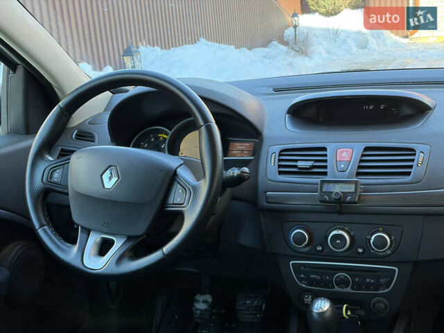 Білий Рено Меган, об'ємом двигуна 1.5 л та пробігом 238 тис. км за 6699 $, фото 26 на Automoto.ua