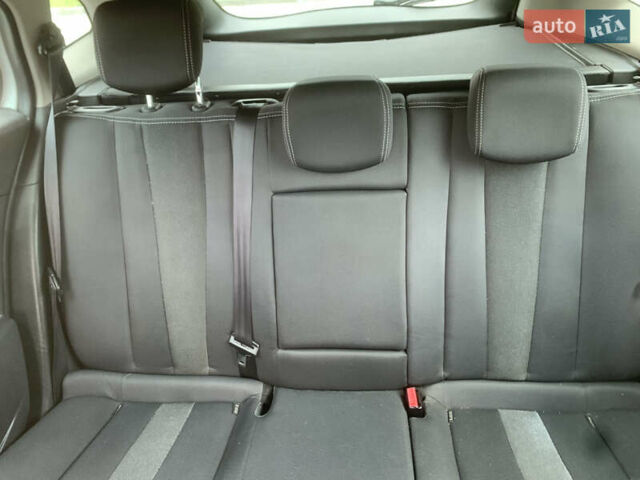 Белый Рено Меган, объемом двигателя 1.5 л и пробегом 216 тыс. км за 7200 $, фото 8 на Automoto.ua