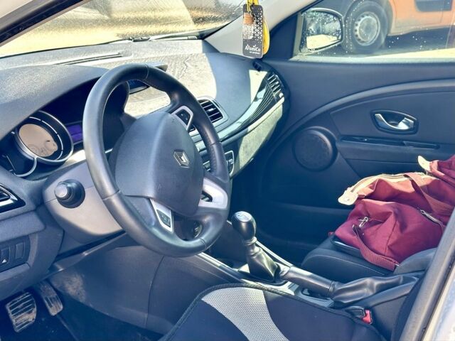 Білий Рено Меган, об'ємом двигуна 1.5 л та пробігом 240 тис. км за 5949 $, фото 17 на Automoto.ua