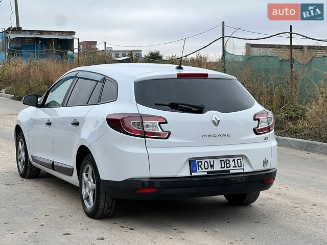 Белый Рено Меган, объемом двигателя 1.5 л и пробегом 250 тыс. км за 5900 $, фото 13 на Automoto.ua