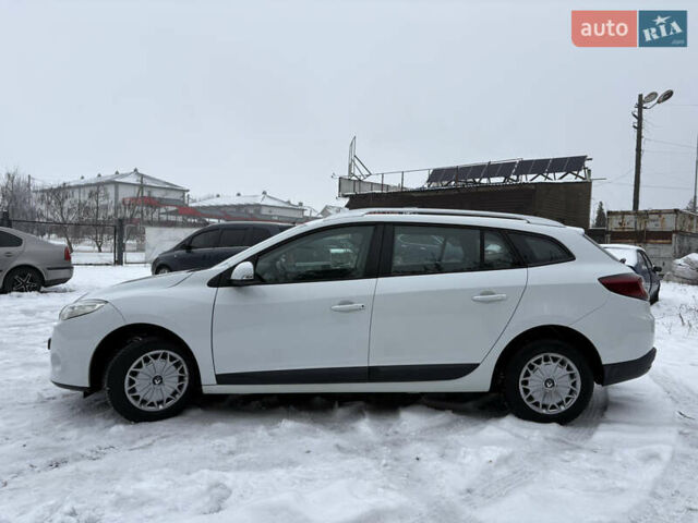 Белый Рено Меган, объемом двигателя 1.6 л и пробегом 250 тыс. км за 7100 $, фото 14 на Automoto.ua