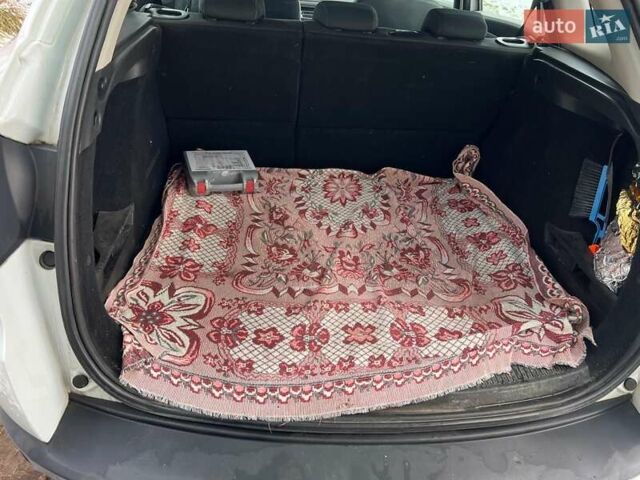 Білий Рено Меган, об'ємом двигуна 1.46 л та пробігом 300 тис. км за 6700 $, фото 8 на Automoto.ua