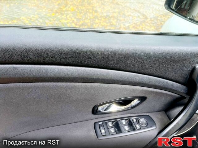 Білий Рено Меган, об'ємом двигуна 1.5 л та пробігом 280 тис. км за 5900 $, фото 6 на Automoto.ua