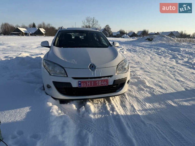 Белый Рено Меган, объемом двигателя 1.5 л и пробегом 193 тыс. км за 7850 $, фото 5 на Automoto.ua