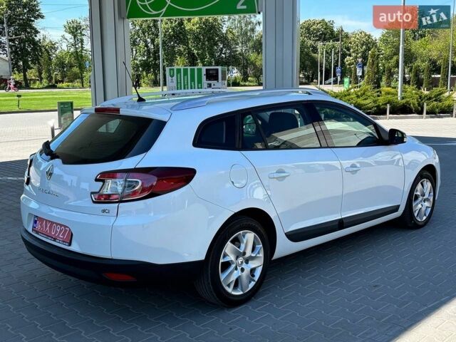 Белый Рено Меган, объемом двигателя 1.46 л и пробегом 341 тыс. км за 6999 $, фото 5 на Automoto.ua