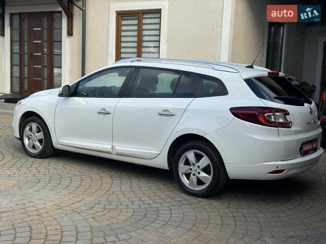 Белый Рено Меган, объемом двигателя 1.6 л и пробегом 238 тыс. км за 6450 $, фото 29 на Automoto.ua