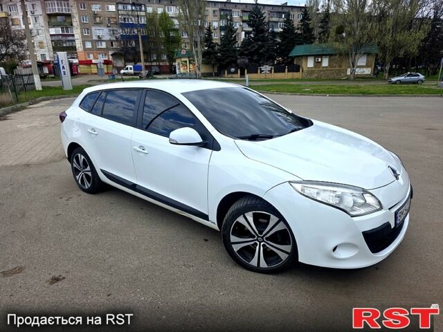 Белый Рено Меган, объемом двигателя 1.5 л и пробегом 235 тыс. км за 7200 $, фото 5 на Automoto.ua