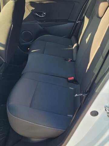 Білий Рено Меган, об'ємом двигуна 1.6 л та пробігом 200 тис. км за 8200 $, фото 25 на Automoto.ua