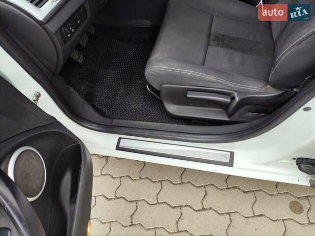 Белый Рено Меган, объемом двигателя 1.46 л и пробегом 246 тыс. км за 6700 $, фото 22 на Automoto.ua