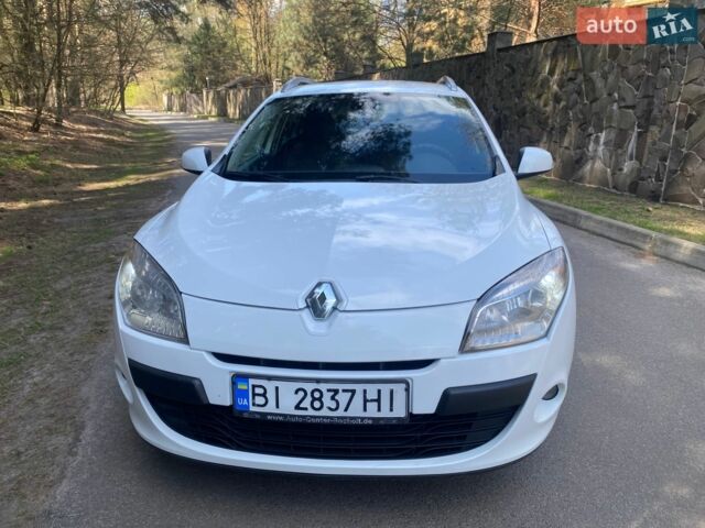 Білий Рено Меган, об'ємом двигуна 1.46 л та пробігом 364 тис. км за 6500 $, фото 2 на Automoto.ua