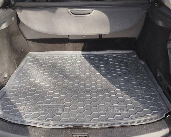 Белый Рено Меган, объемом двигателя 1.46 л и пробегом 253 тыс. км за 7500 $, фото 14 на Automoto.ua