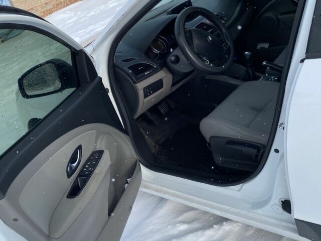 Білий Рено Меган, об'ємом двигуна 1.5 л та пробігом 253 тис. км за 7500 $, фото 10 на Automoto.ua