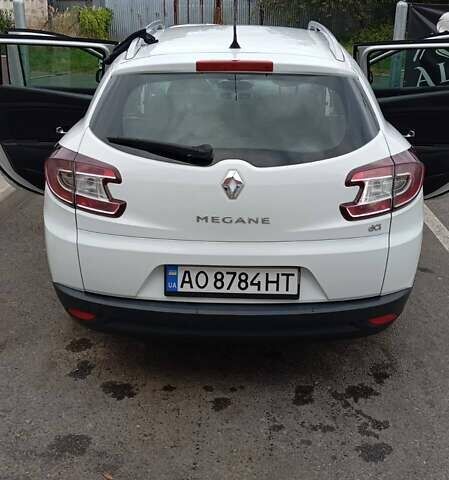 Білий Рено Меган, об'ємом двигуна 1.46 л та пробігом 267 тис. км за 6500 $, фото 8 на Automoto.ua