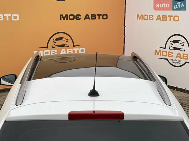 Білий Рено Меган, об'ємом двигуна 1.9 л та пробігом 230 тис. км за 7500 $, фото 21 на Automoto.ua