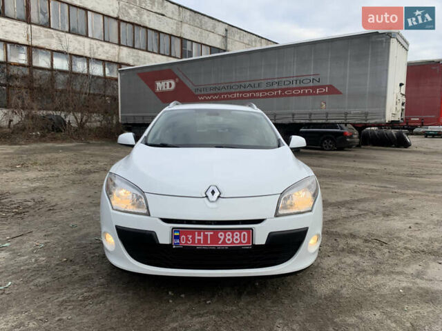 Белый Рено Меган, объемом двигателя 1.5 л и пробегом 221 тыс. км за 7200 $, фото 3 на Automoto.ua