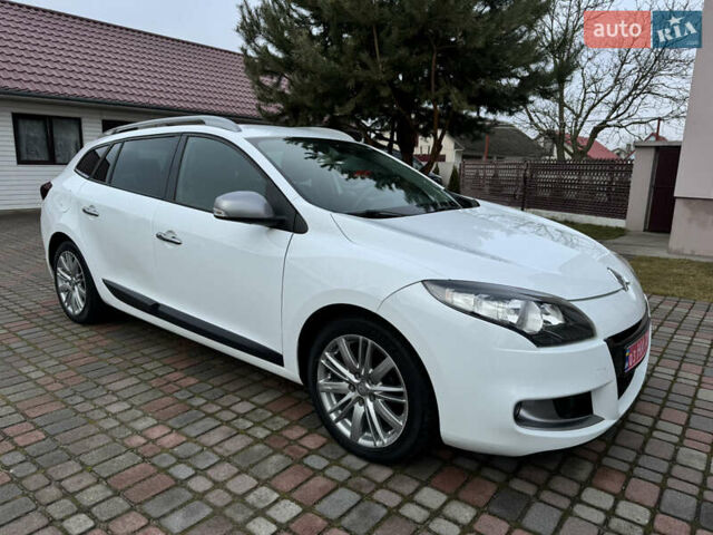 Белый Рено Меган, объемом двигателя 1.5 л и пробегом 201 тыс. км за 8750 $, фото 4 на Automoto.ua