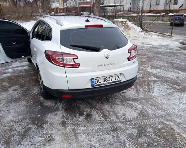 Белый Рено Меган, объемом двигателя 1.5 л и пробегом 268 тыс. км за 6990 $, фото 11 на Automoto.ua