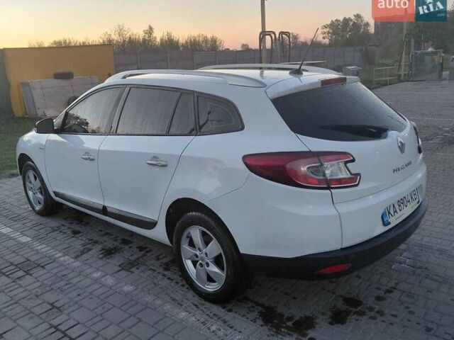 Белый Рено Меган, объемом двигателя 1.5 л и пробегом 350 тыс. км за 7100 $, фото 2 на Automoto.ua