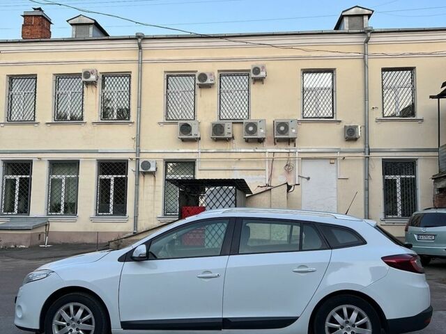 Білий Рено Меган, об'ємом двигуна 1.6 л та пробігом 230 тис. км за 7400 $, фото 1 на Automoto.ua