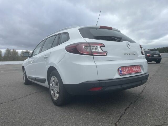 Белый Рено Меган, объемом двигателя 1.5 л и пробегом 173 тыс. км за 8400 $, фото 3 на Automoto.ua