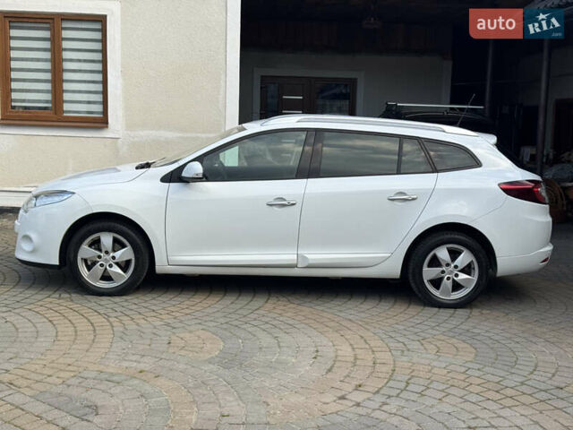 Белый Рено Меган, объемом двигателя 1.6 л и пробегом 238 тыс. км за 6450 $, фото 7 на Automoto.ua