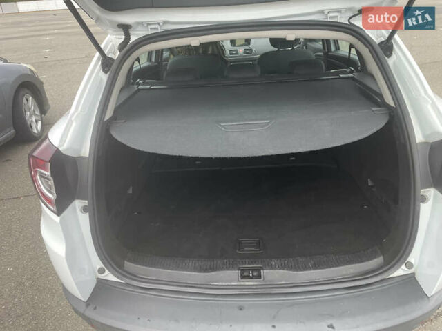 Белый Рено Меган, объемом двигателя 1.5 л и пробегом 173 тыс. км за 8400 $, фото 11 на Automoto.ua