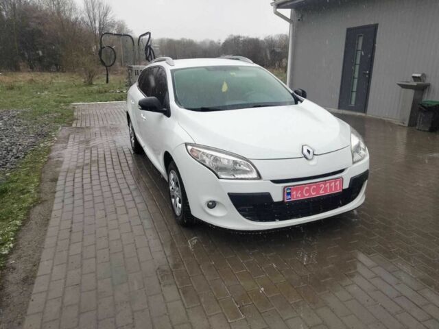 Белый Рено Меган, объемом двигателя 1.5 л и пробегом 320 тыс. км за 6500 $, фото 2 на Automoto.ua