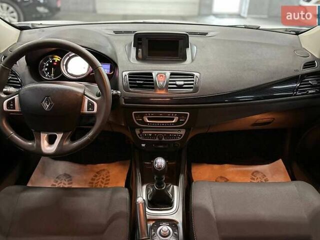Белый Рено Меган, объемом двигателя 1.46 л и пробегом 332 тыс. км за 7699 $, фото 18 на Automoto.ua