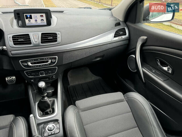 Белый Рено Меган, объемом двигателя 1.5 л и пробегом 201 тыс. км за 8750 $, фото 44 на Automoto.ua