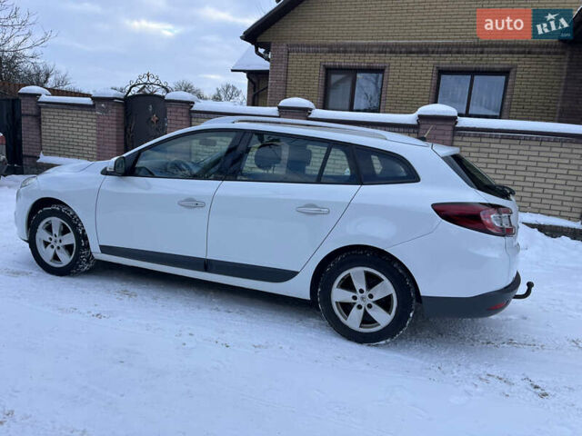 Білий Рено Меган, об'ємом двигуна 1.46 л та пробігом 239 тис. км за 7550 $, фото 17 на Automoto.ua